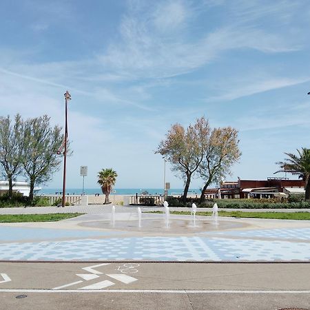 Appartement La Casa Al Mare à Rimini Extérieur photo